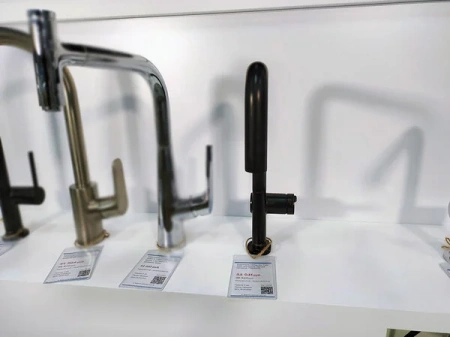 Фото смеситель для кухонной мойки hansgrohe talis 72806670