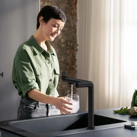 Фото смеситель для кухонной мойки hansgrohe aqittura sodasystem 76810670