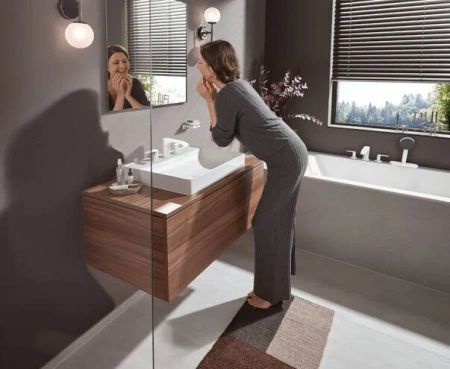 Фото смеситель для раковины hansgrohe vivenis 75033700