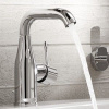 Фото смеситель для раковины grohe essence 23463001