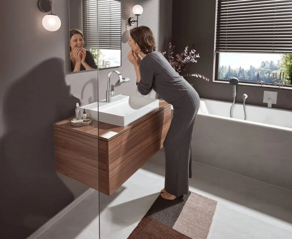 Фото смеситель для раковины hansgrohe vivenis 75030000