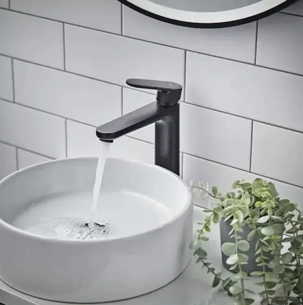 Фото смеситель для раковины hansgrohe vernis blend 71582670