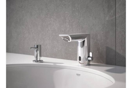 Фото смеситель для раковины grohe bau 36451000