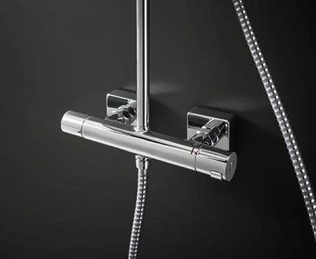 Фото душевая стойка hansgrohe vernis shape 26319000