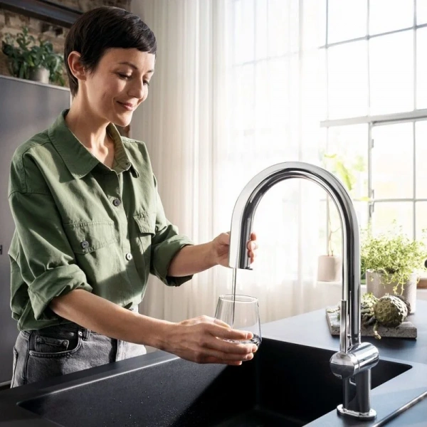 Фото смеситель для кухонной мойки hansgrohe aqittura 76800000