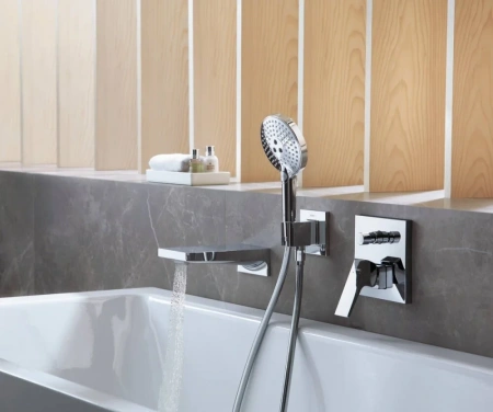 Фото смеситель для ванны hansgrohe metropol 32545670