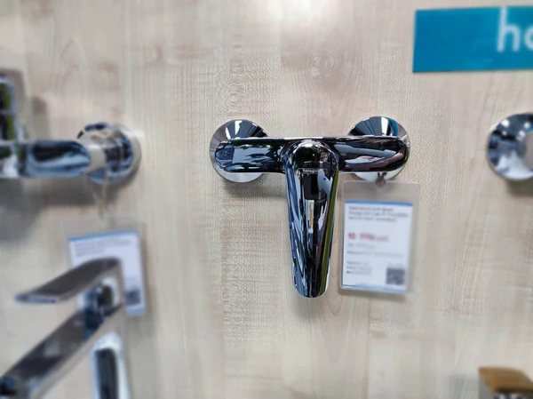 Фото смеситель для душа hansgrohe logis e 71610000_otu