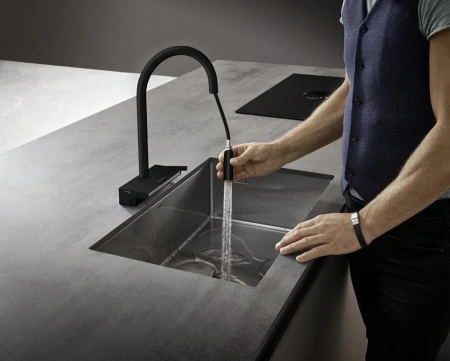 Фото смеситель для кухонной мойки hansgrohe aquno select 73831670