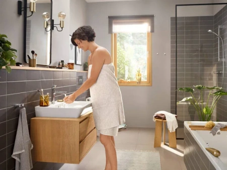Фото смеситель для раковины hansgrohe rebris e 72589000