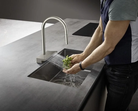 Фото смеситель для кухонной мойки hansgrohe aquno select 73831800